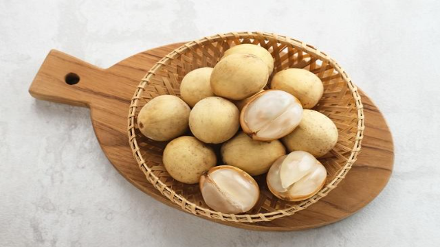 7 Manfaat Buah Duku untuk Kesehatan