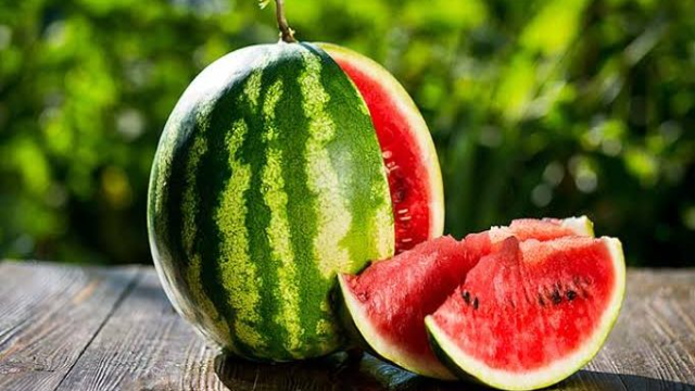7 Manfaat Buah Semangka untuk Kesehatan